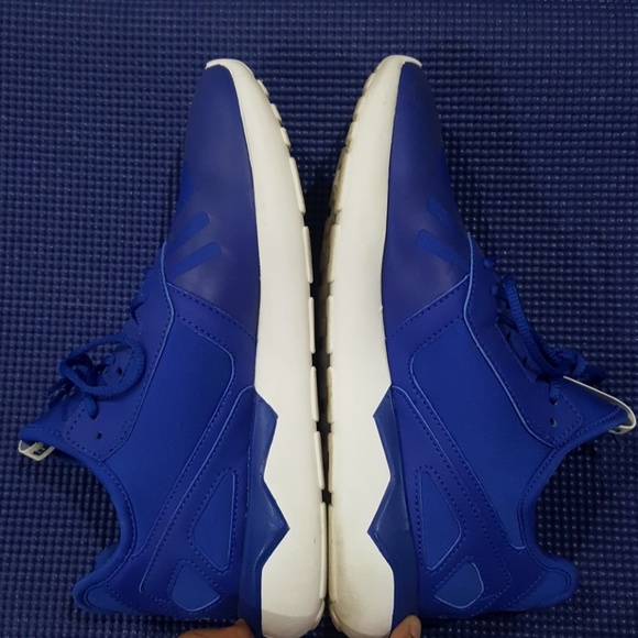 ⛔SOLD⛔ Unisex Adidas Tubular Shoes - Picture 2 of 4